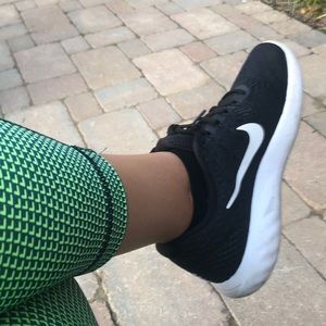 Meet your Posher, Alecia